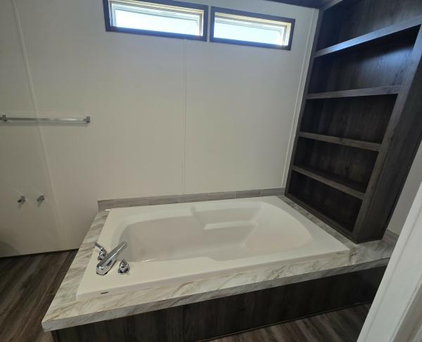 2023 Fleetwood 240WE28563x Mobile Home