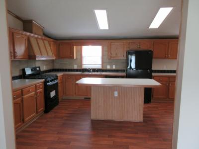 Mobile Home at 43342 Colonial Dr Clinton Township, MI 48036