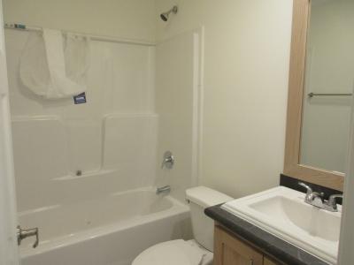 Mobile Home at 23287 Fountain Dr Clinton Township, MI 48036