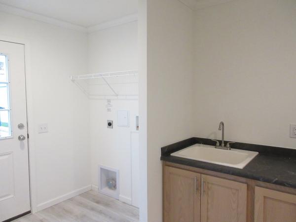 2025 Skyline 2LN687 Mobile Home