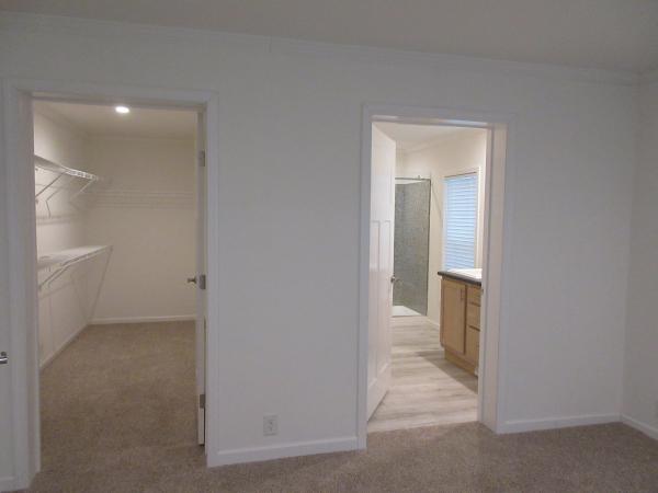 2025 Skyline 2LN687 Mobile Home