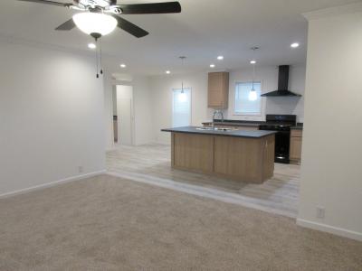 Mobile Home at 23287 Fountain Dr Clinton Township, MI 48036