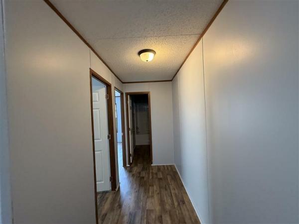 2018 LH168032LF  Home