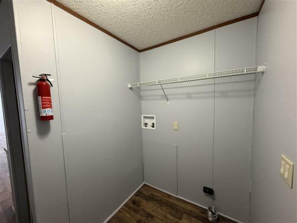 2018 LH168032LF  Home