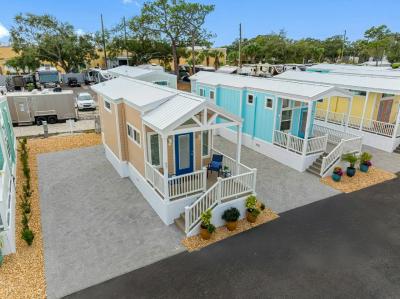 Photo 2 of 24 of home located at 12121 Vonn Rd Site # 517 Largo, FL 33774