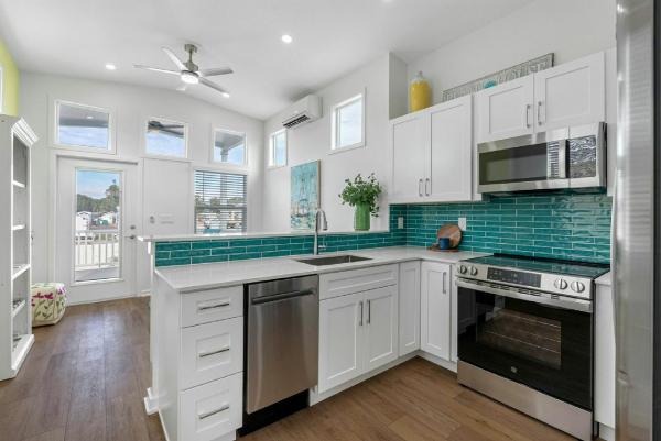 2025 Gulf Atlantic Cottages, LLC Seabreeze Oasis Manufactured Home