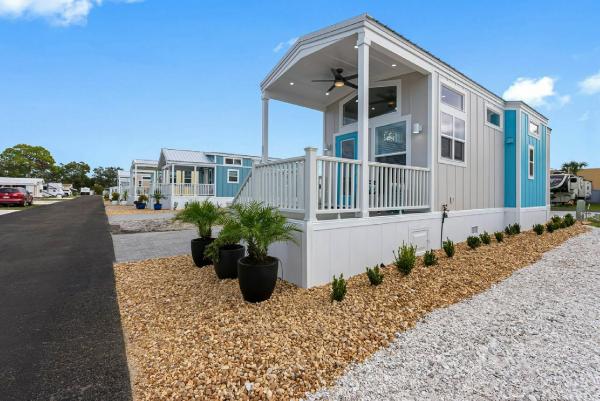 2025 Gulf Atlantic Cottages, LLC Paradise Pointe Manufactured Home
