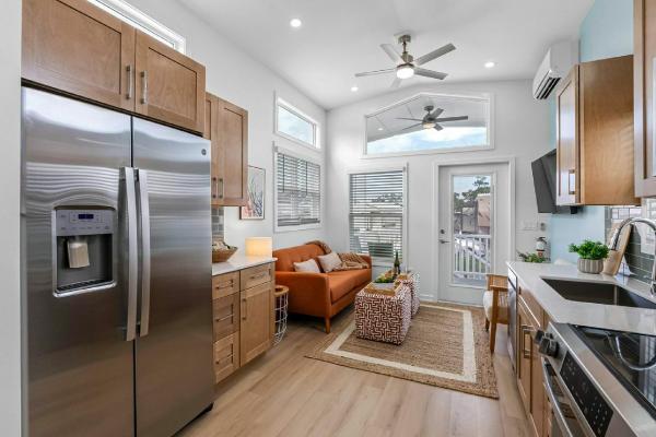 2025 Gulf Atlantic Cottages, LLC Paradise Pointe Manufactured Home