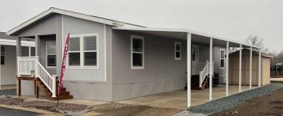 Photo 3 of 19 of home located at 3555 S. Pacific Hwy Medford, OR 97501