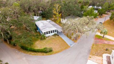 Photo 5 of 57 of home located at 25322 NE 137th Pl Salt Springs, FL 32134