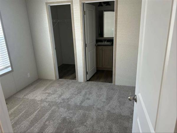 Photo 1 of 2 of home located at 1625 B Street, #26 Anderson, IN 46016