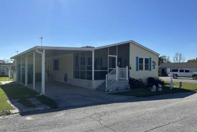 Photo 2 of 35 of home located at 8 Coral Street Eustis, FL 32726