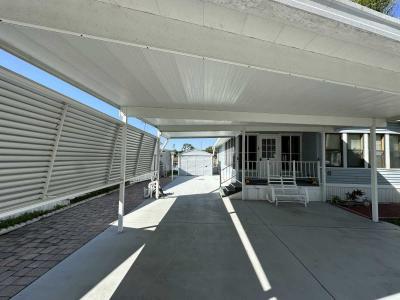 Photo 4 of 24 of home located at 20260 Us Hwy 27 Lot J6 Clermont, FL 34715