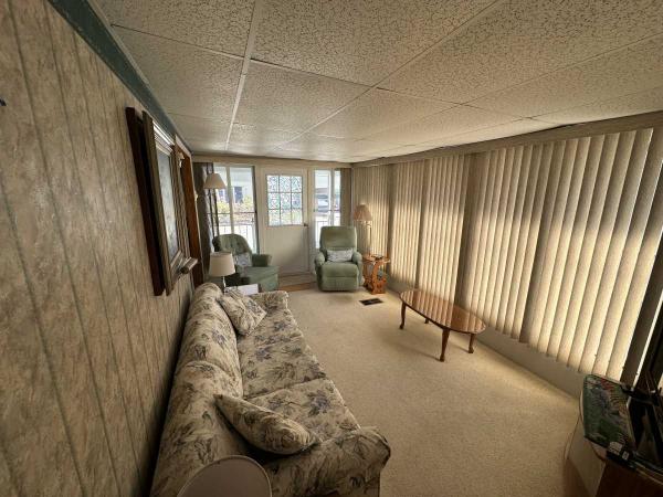 1991 Rose Mobile Home