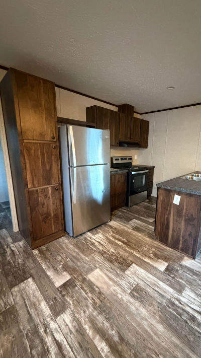 Mobile Home at 710 North Farm Road 137 #213 Springfield, MO 65803