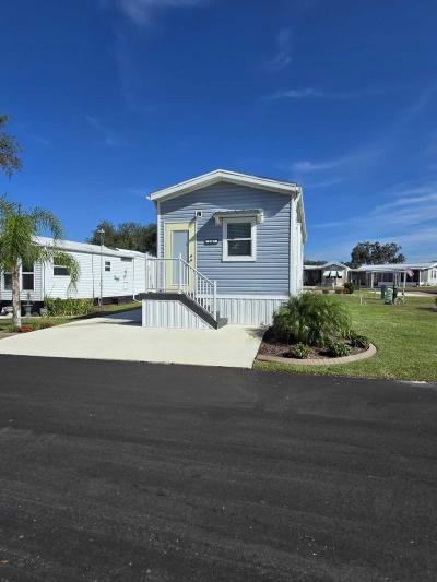 Photo 2 of 16 of home located at 2567 Morning Glory Loop Wauchula, FL 33873