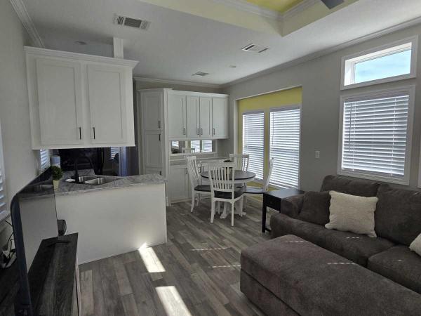 2022 Chariot Eagle Hawk Mobile Home