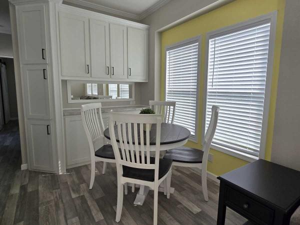 2022 Chariot Eagle Hawk Mobile Home