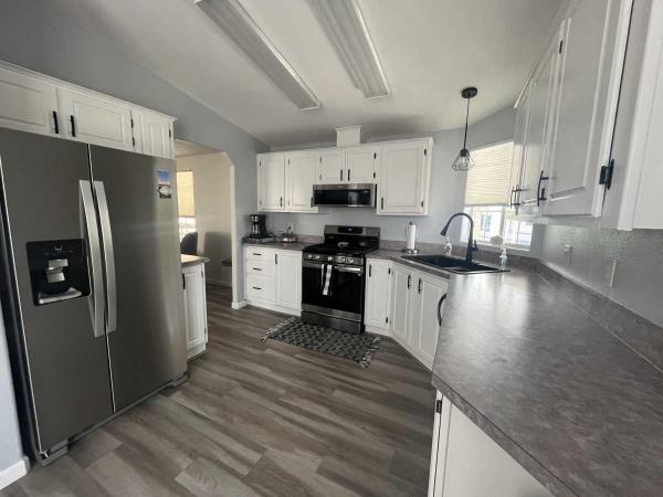 1999 CAVCO Mobile Home For Sale