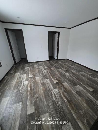 Photo 4 of 10 of home located at 3704 6th Pl SW Austin, MN 55912