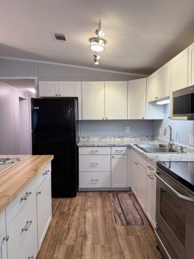 Photo 5 of 25 of home located at 509 Choo Choo Lane Valrico, FL 33594