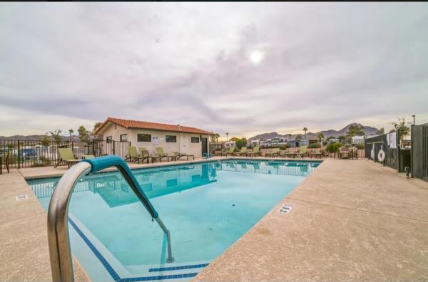 1984 Champion Manufactured Home