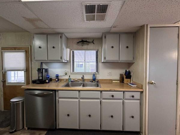 1977 Schult Manufactured Home