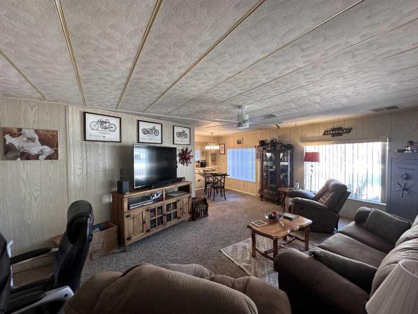 1977 Schult Manufactured Home