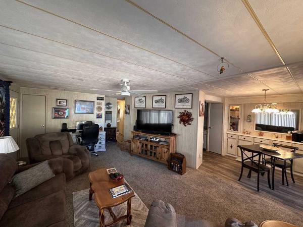 1977 Schult Manufactured Home