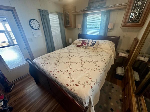 1989 Mobile Home