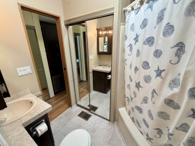 Photo 5 of 13 of home located at 7125 Fruitville Rd 1324 Sarasota, FL 34240
