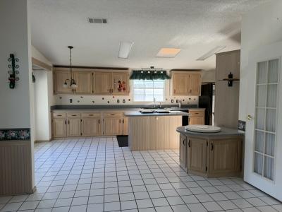 Photo 2 of 15 of home located at 123 E Hampton Dr Auburndale, FL 33823