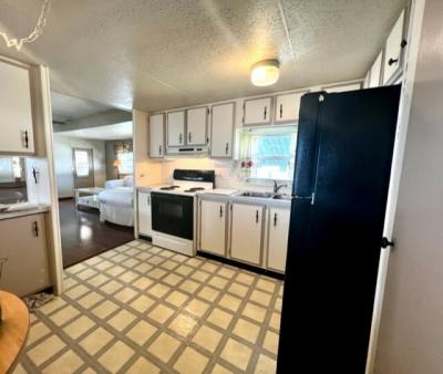 Photo 5 of 17 of home located at 2550 State Rd. 580 #0471 Clearwater, FL 33761