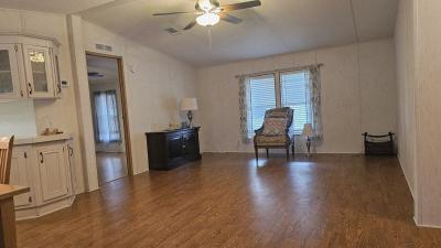 Photo 5 of 26 of home located at 6834 W Rushport Lane Homosassa, FL 34446