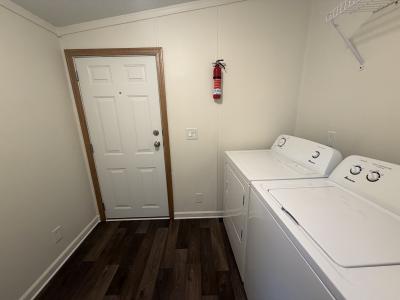 Photo 5 of 10 of home located at 1879 Birch St Newport, MI 48166