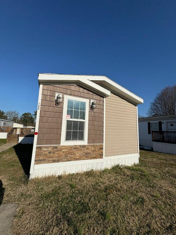 2018 Clayton Homes Inc Yes Mobile Home