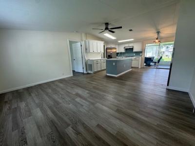 Photo 3 of 8 of home located at 322 Winter Garden Ct. Lake Alfred, FL 33850