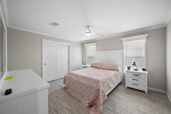 2025 Champion SIG4442C Mobile Home