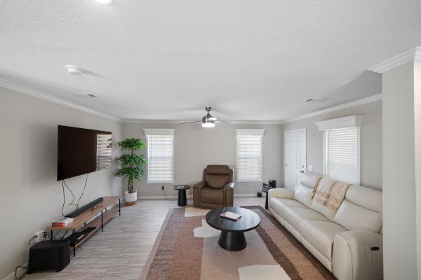 2025 Champion SIG4442C Mobile Home