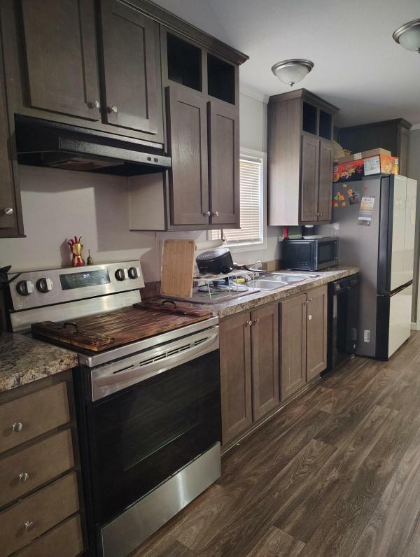 2018 CHAMPION HOME BUILDERS, INC Mobile Home For Sale