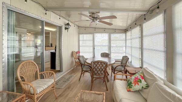 1982 Palm Harbor Mobile Home