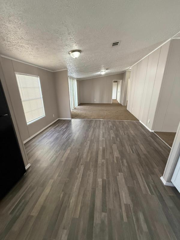 2000 Clayton Homes Inc Riverwood Mobile Home