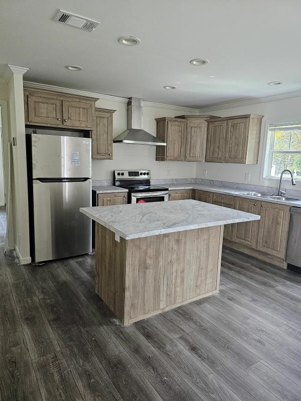 Photo 1 of 2 of home located at 489 Starratt Rd Lot #110 Jacksonville, FL 32218