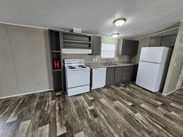 2002 Liberty Waverlee Mobile Home