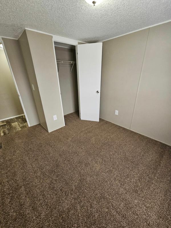 2002 Liberty Waverlee Mobile Home