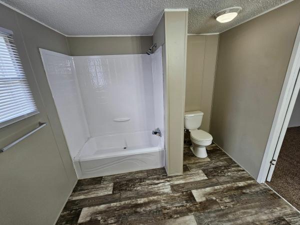 2002 Liberty Waverlee Mobile Home