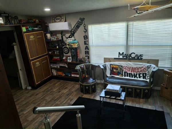 1988 Fleetwood NA Mobile Home