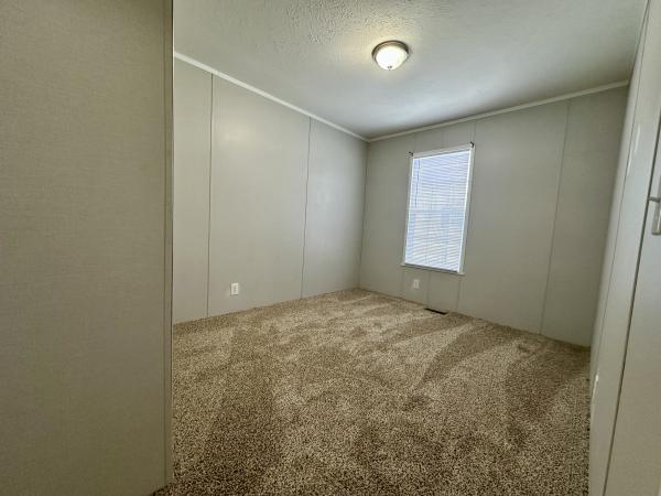 2019 Champion RA2856205 Mobile Home