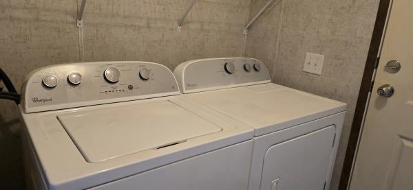 2016 Redman 1670215RA Mobile Home