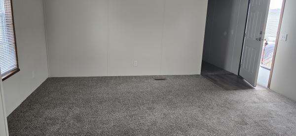 2016 Redman 1670215RA Mobile Home